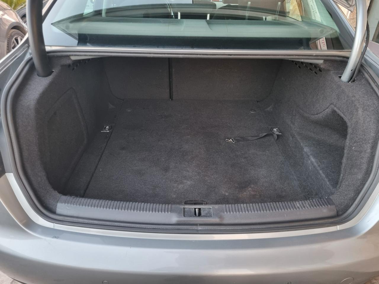 Audi A4 2.0 TDI 120 CV Advanced