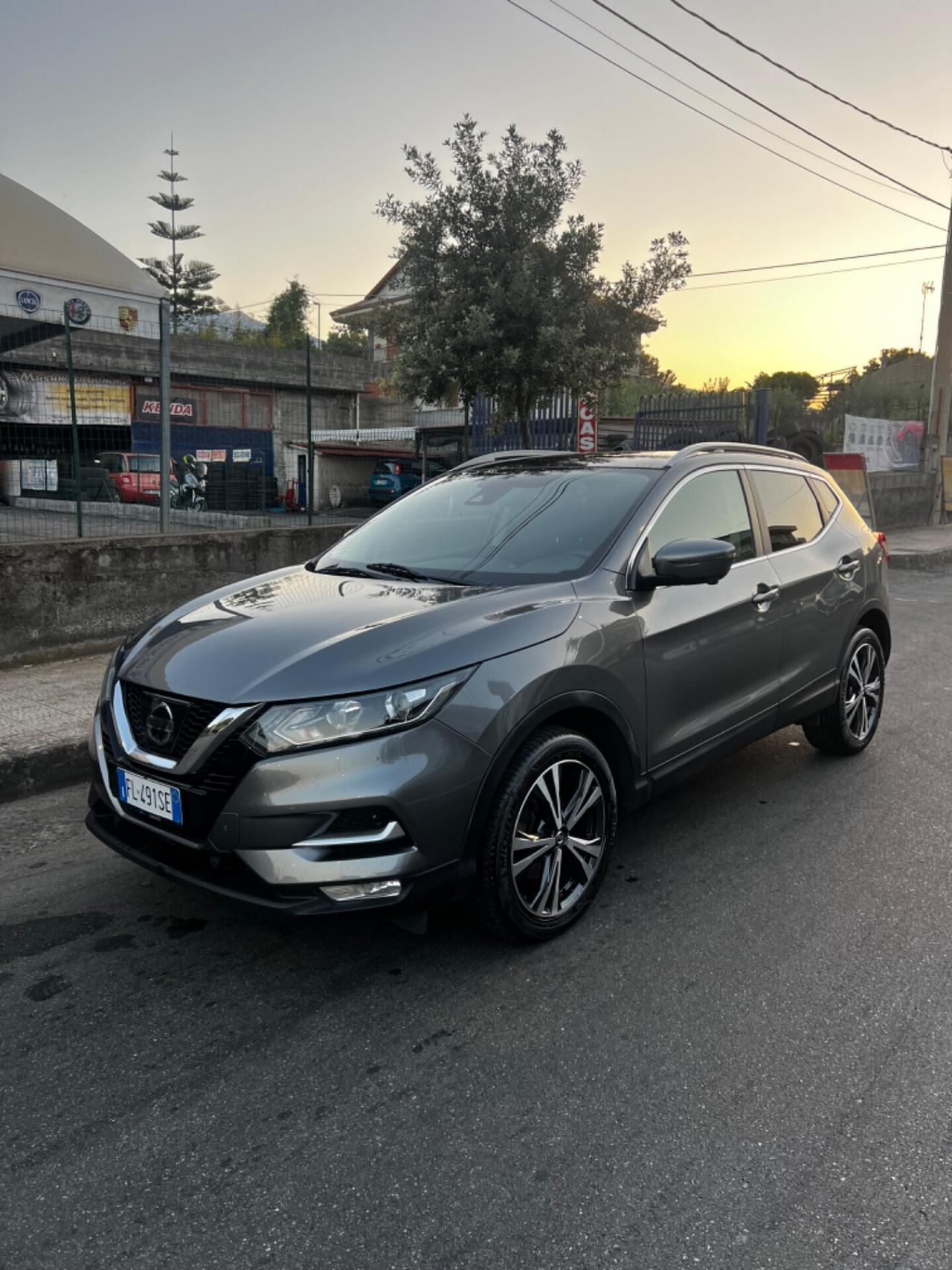 Nissan Qashqai 1.5 dCi Tekna tetto apribile