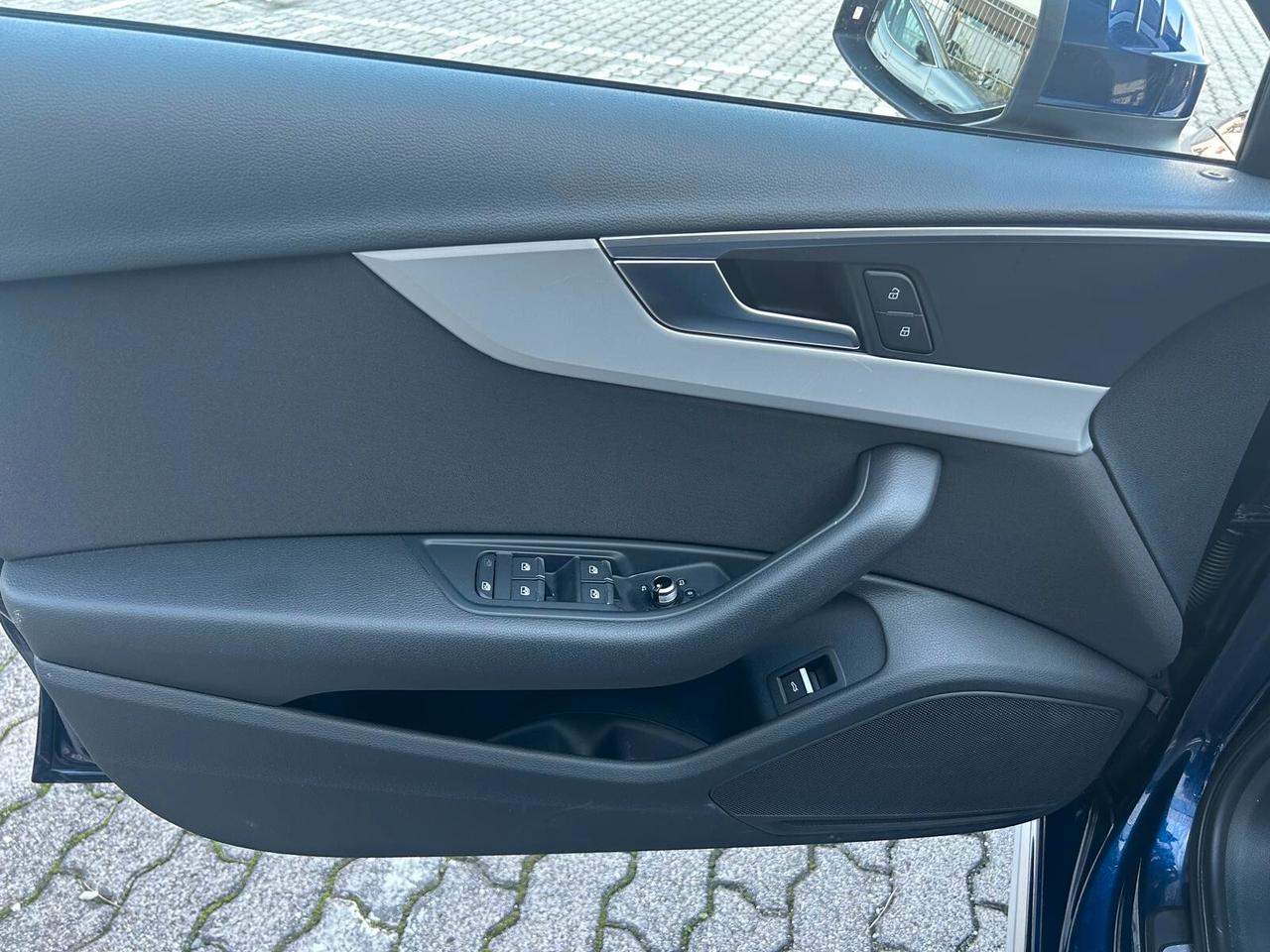 Audi A4 allroad 40 2.0 tdi quattro 190cv s tronic GRANDINATA