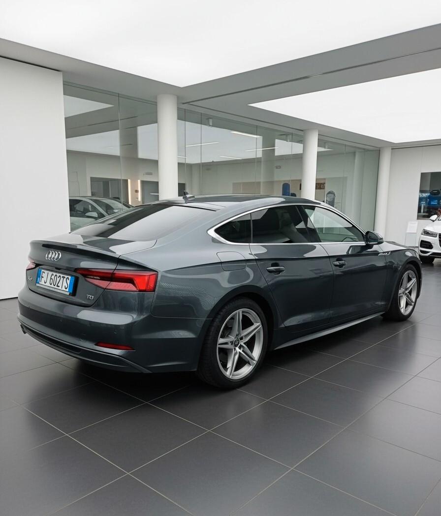 Audi A5 SPB 2.0 TDI 190 CV ultra S tronic S-Line interno/esterno