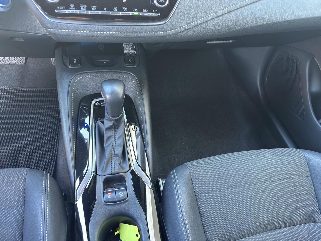 Toyota Corolla 1.8h Style cvt