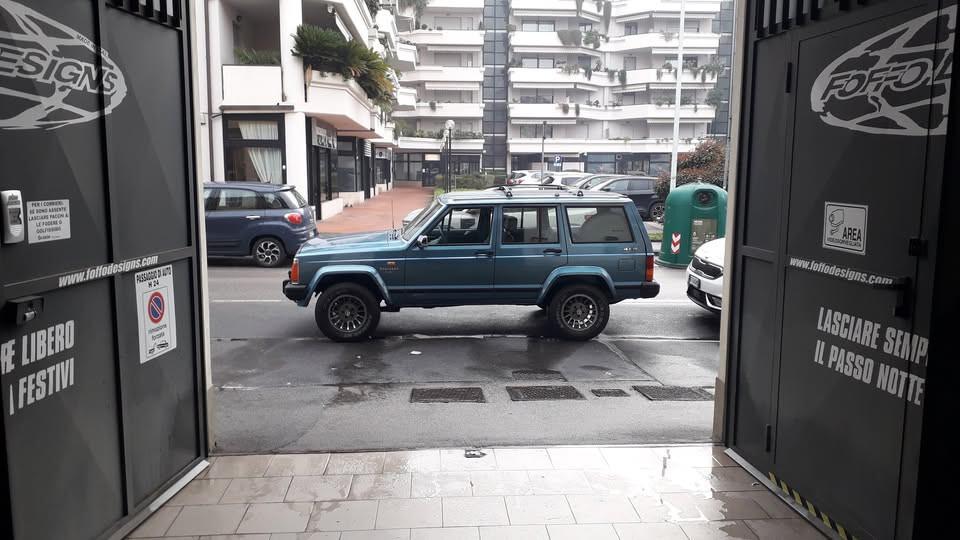 Jeep Cherokee Pioneer 4x4 2.5 Benzina