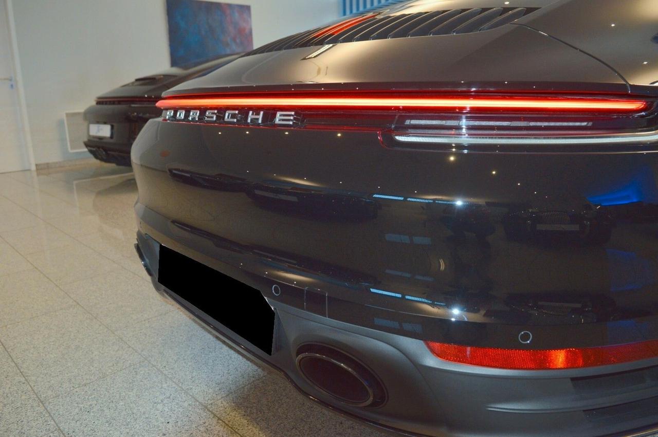 Porsche 911 Carrera