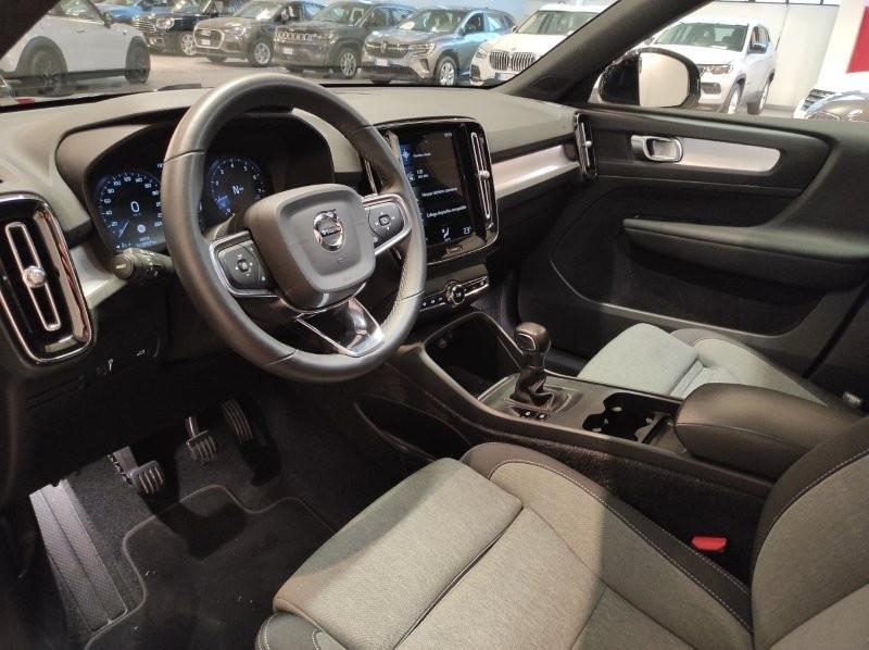 VOLVO XC40 (2017-->) - XC40 T2 Core