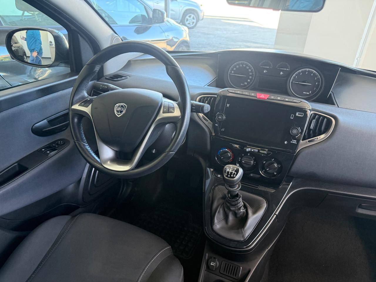 Lancia Ypsilon 1.0 FireFly 5 porte S&S Hybrid Gold 2022