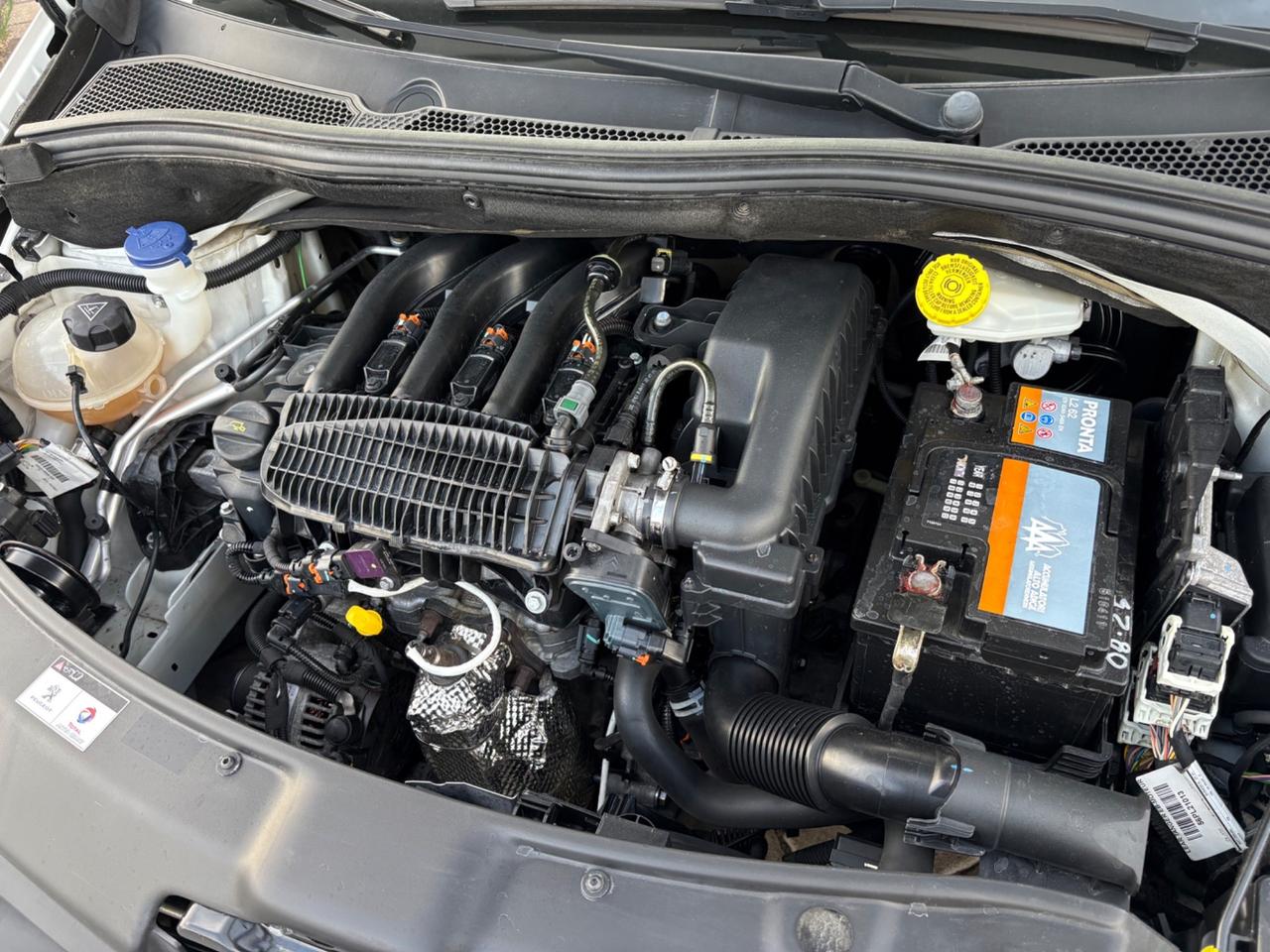 Peugeot 208 PureTech 82 5 porte Allure