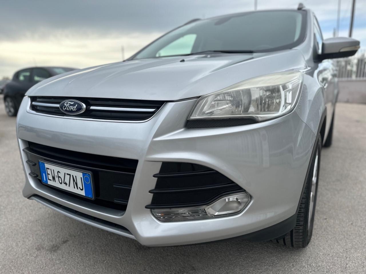 Ford Kuga 2.0 TDCI 163 CV 4WD Powershift Titanium