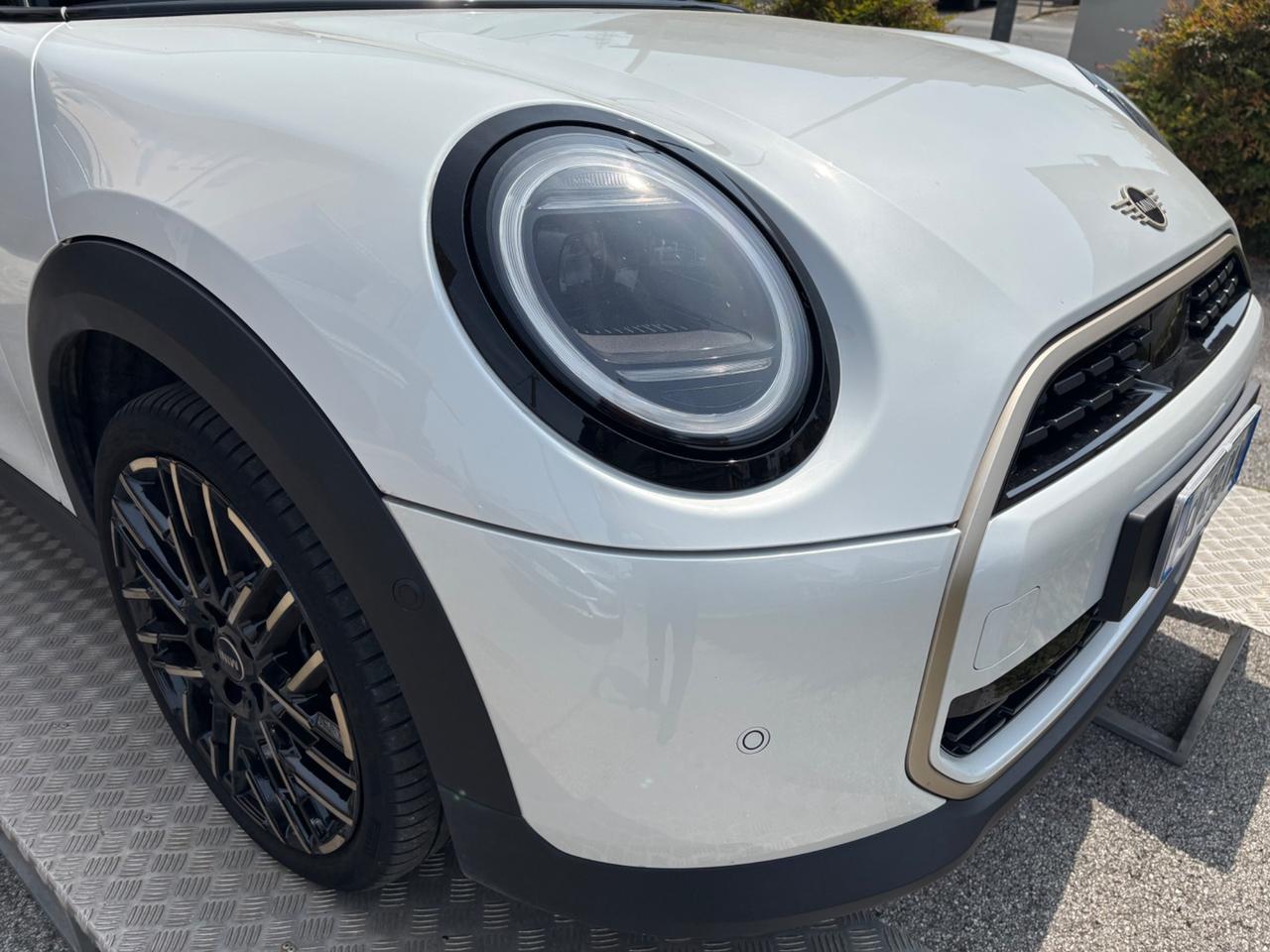 Mini 1.5 Cooper Essential
