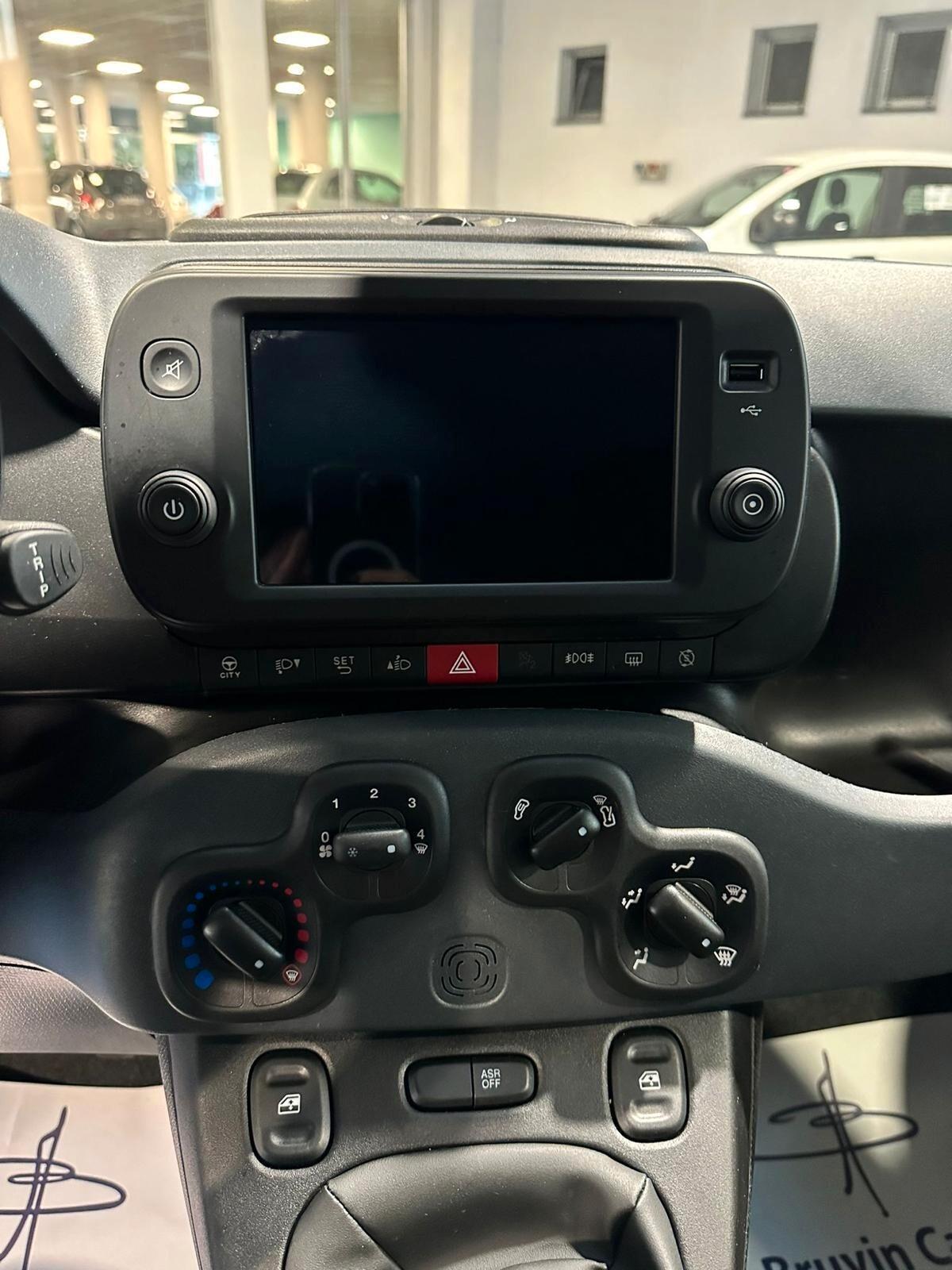 Fiat Panda 1.0 FireFly S&S Hybrid cross