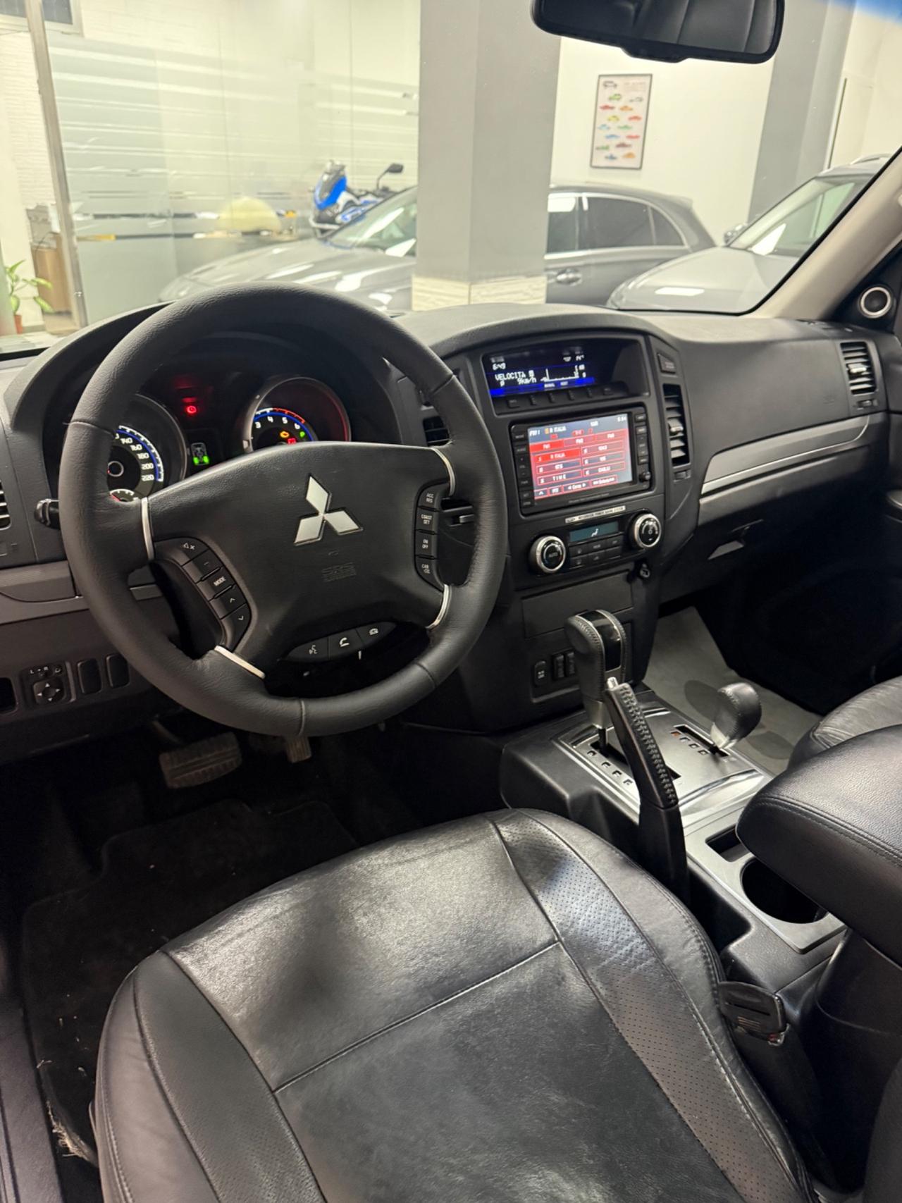 Mitsubishi Pajero 3.2 DI-D 16V aut. 5p. Instyle DPF