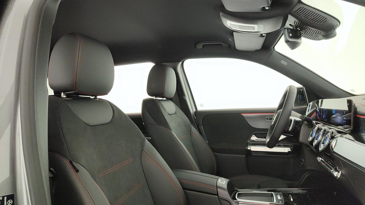 Mercedes-Benz EQB 250+