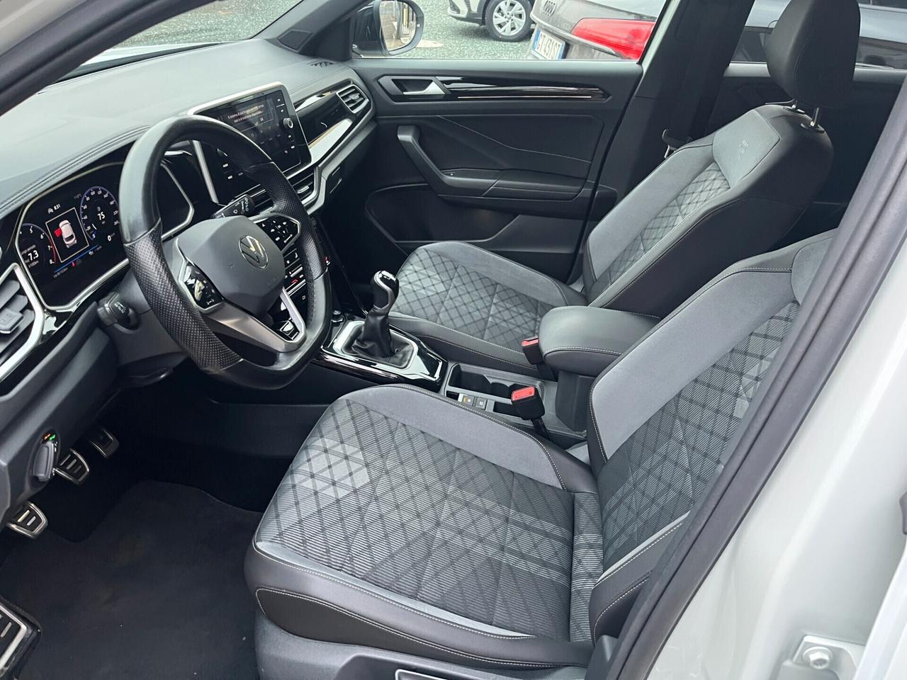 Volkswagen T-Roc 1.5 TSI ACT R-Line 10/2022 **KM 68198**