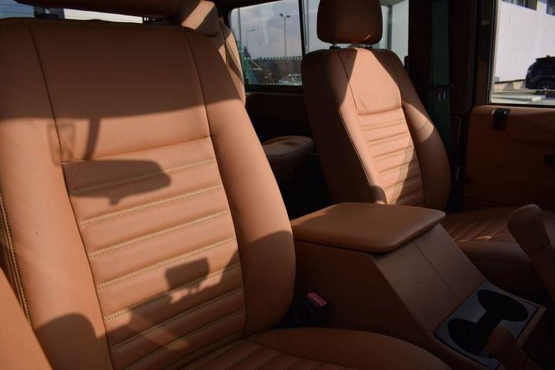 Land Rover Defender Defender 90 2.2 TD4 Station Wagon N1 AUOTOCARRO IVA ESPOSTA