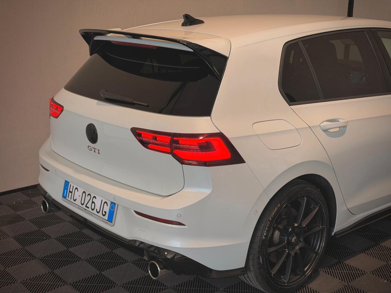 Volkswagen Golf GTI 2.0 TSI DSG - BIANCO PERLA