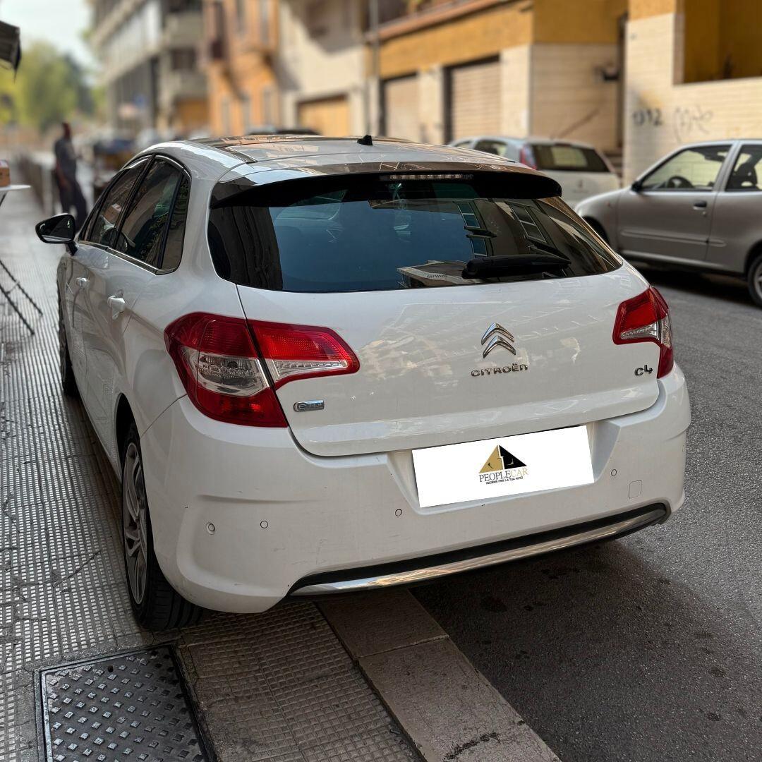 Citroen C4 1.6 e-HDi 110 **CAMBIO AUTOMATICO**