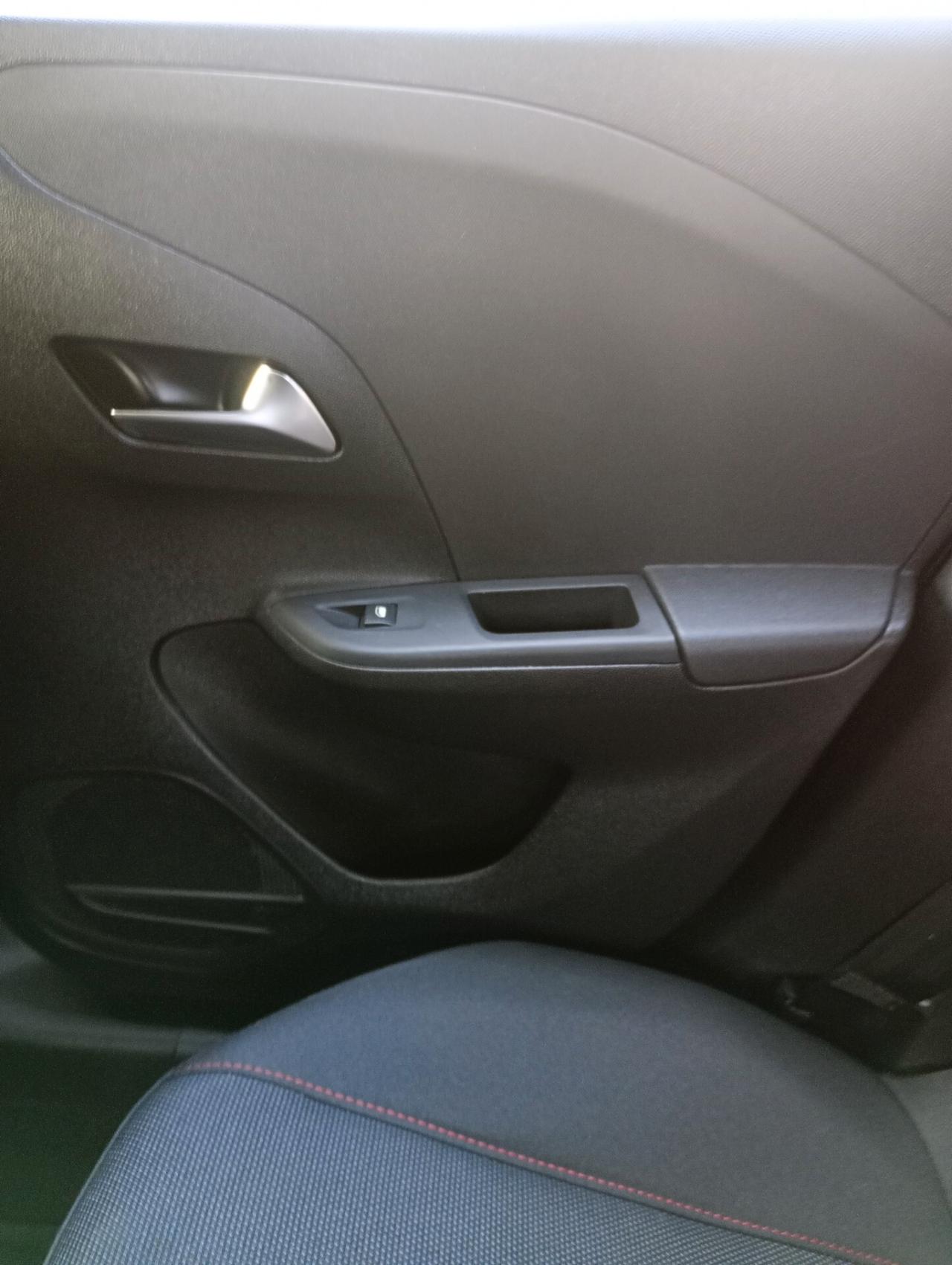Opel Corsa 1.5 D 100 CV GS Line