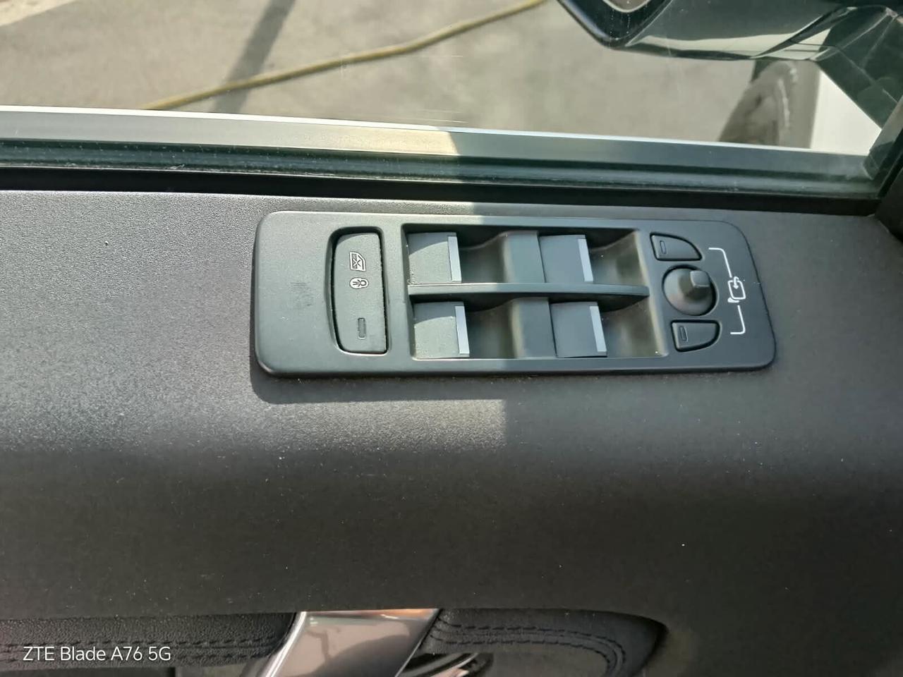 Land Rover Discovery Sport 2.0 163 CV 2021 - PARI AL NUOVO