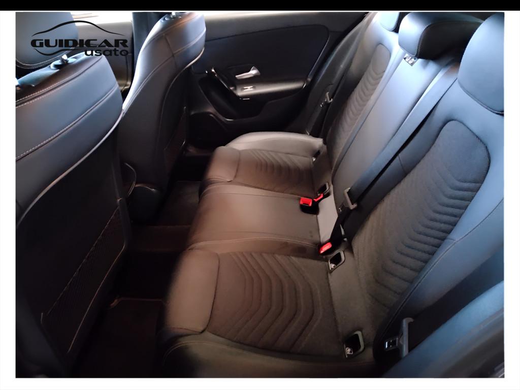 Mercedes-Benz Classe A - W177 2018 - A 180 d Sport auto