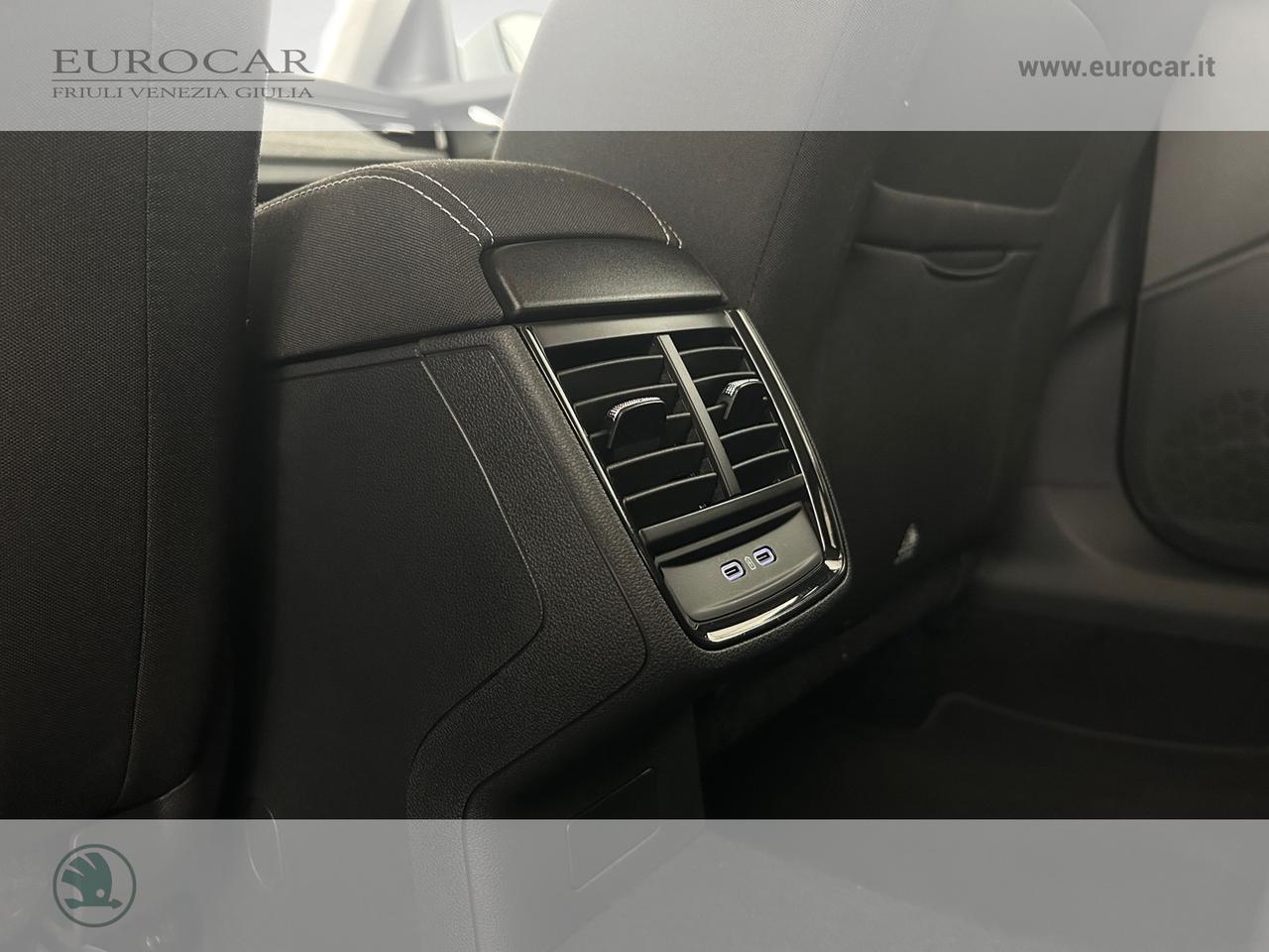 Skoda Kamiq 1.0 tsi selection 115cv