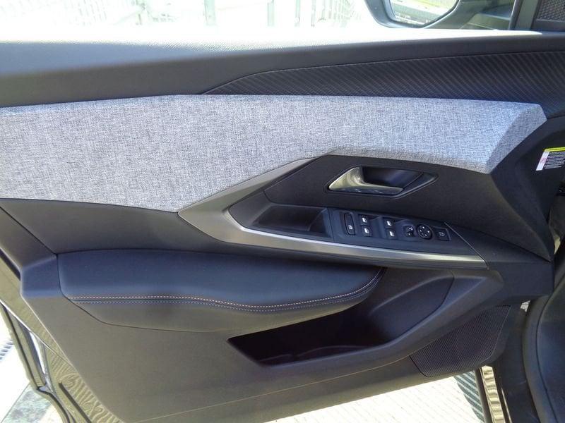 Peugeot 3008 Hybrid 136 e-DCS6 Allure