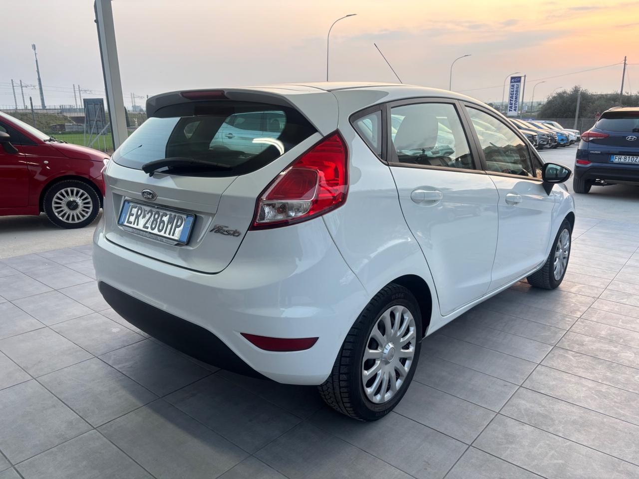 Ford Fiesta Ikon 1.2 60CV 5 porte