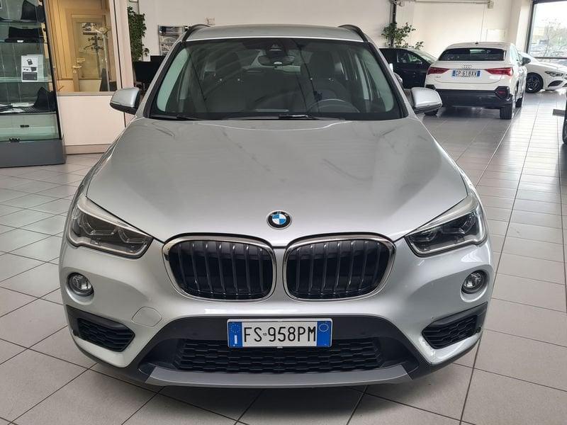 BMW X1 sDrive16d NAVI!PDC!LED!