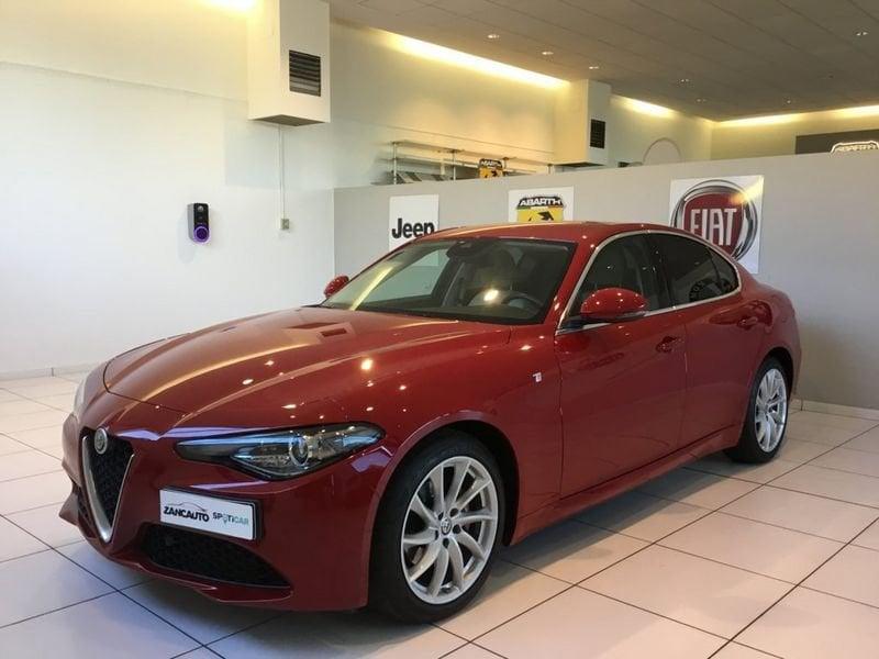 Alfa Romeo Giulia Giulia 2.0 Turbo 200 CV AT8 Ti MY20