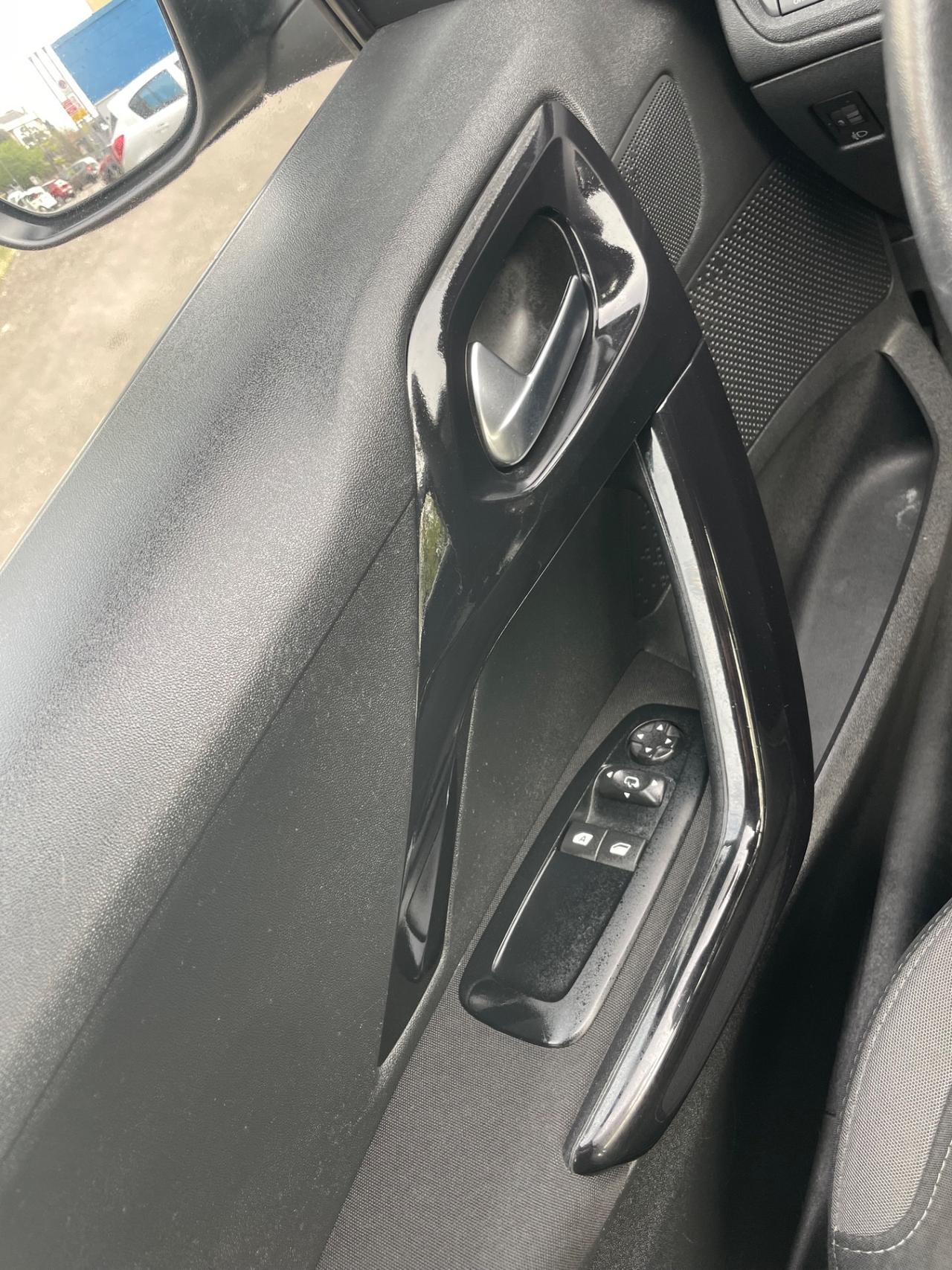 Peugeot 208 1.2 VTi 82 CV 5 porte Active