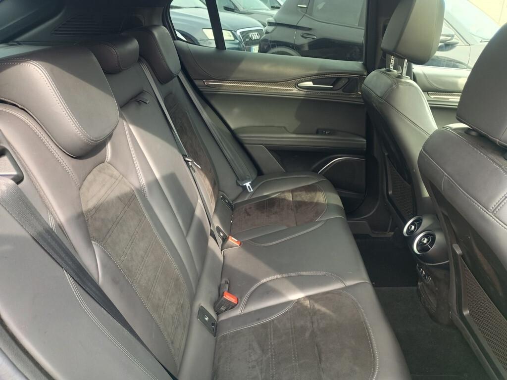 Alfa Romeo Stelvio 2.9 Bi-Turbo V6 510 CV AT8 Q4 Quadrifoglio
