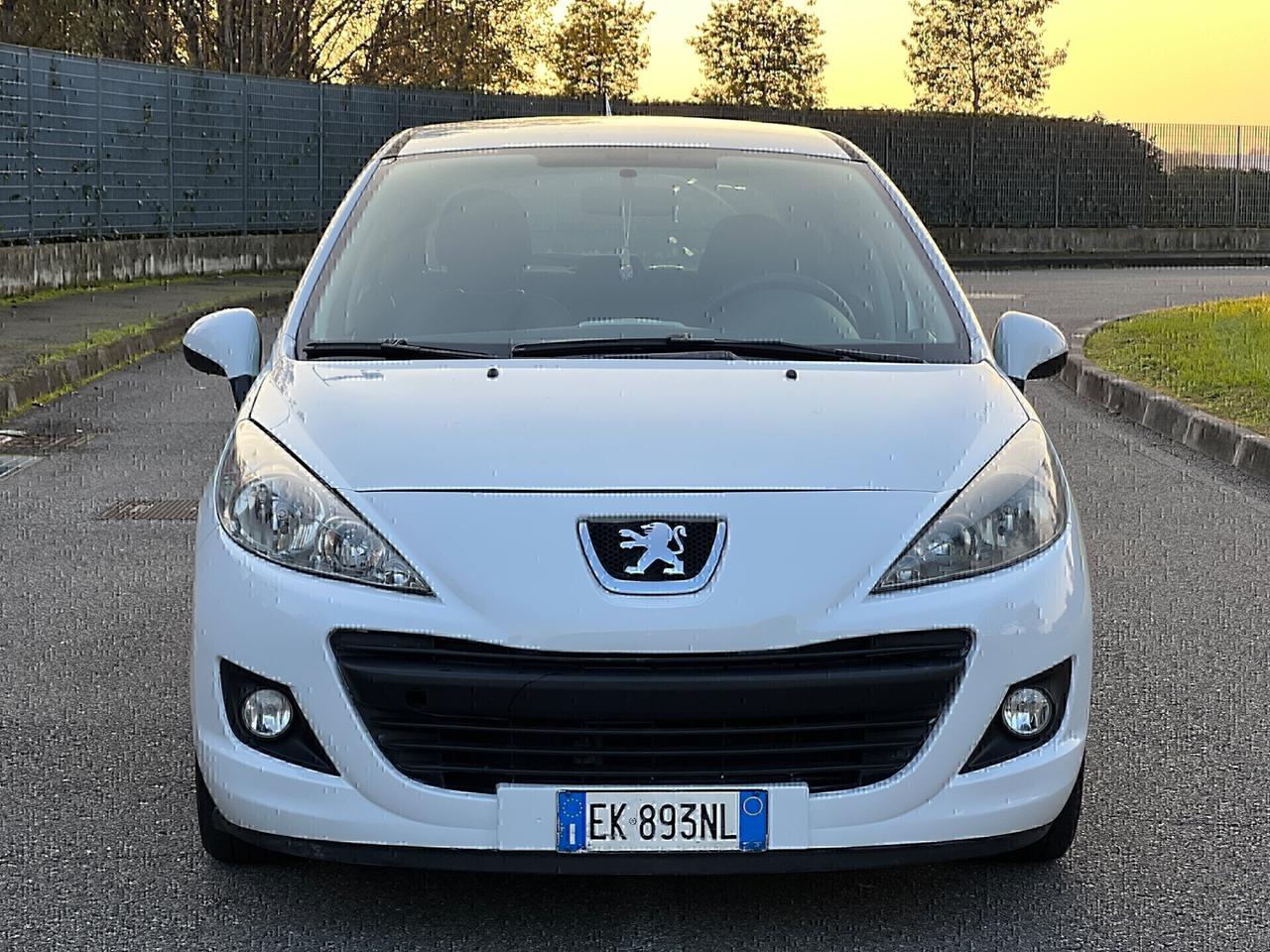 Peugeot 207 1.4 Benzina Ok Neopatentati