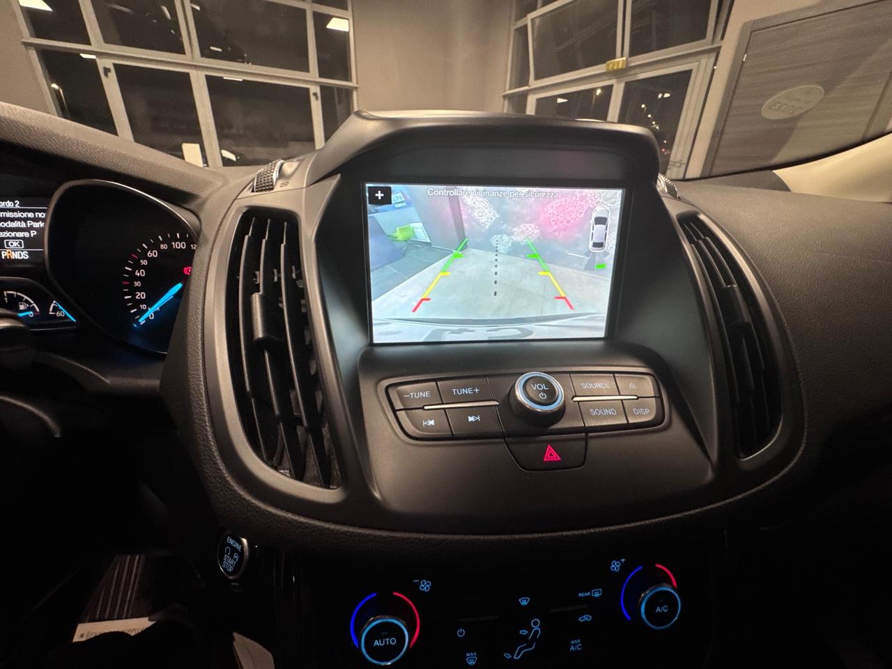 FORD KUGA 1.5 TDCI AUTOMATICA TITANIUM