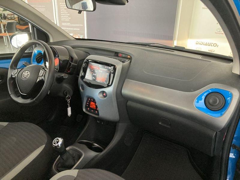 Toyota Aygo Connect 1.0 VVT-i 72 CV 5 porte x-fun