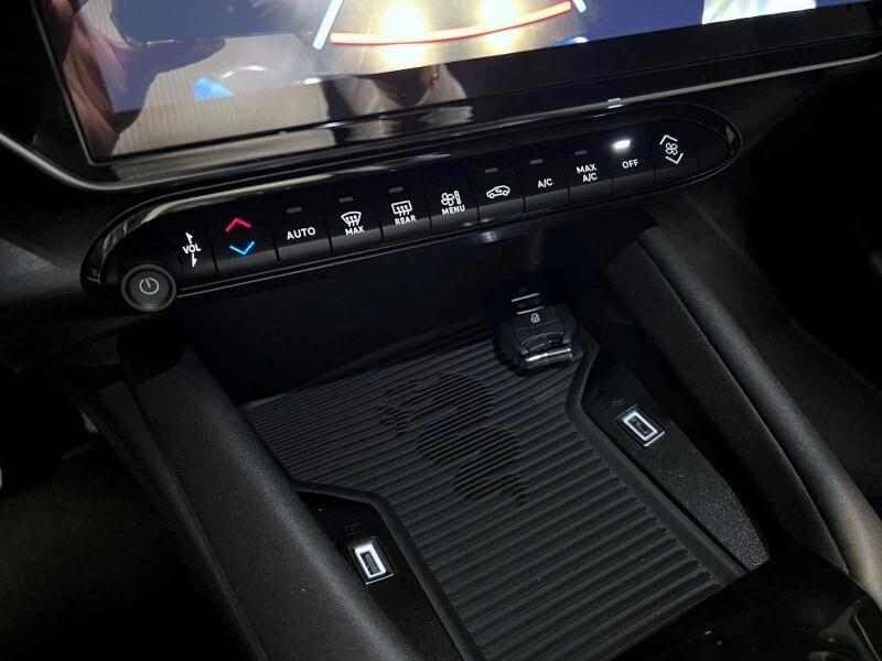 ALFA ROMEO Junior Junior 1.2 136 CV Hybrid eDCT...