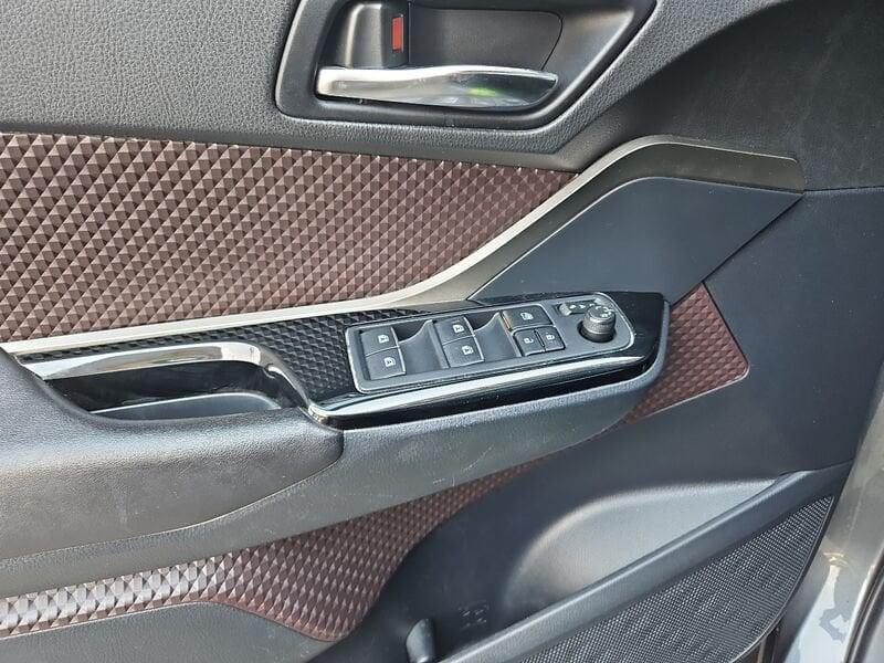 Toyota C-HR C-HR 1.2t Lounge 4wd cvt