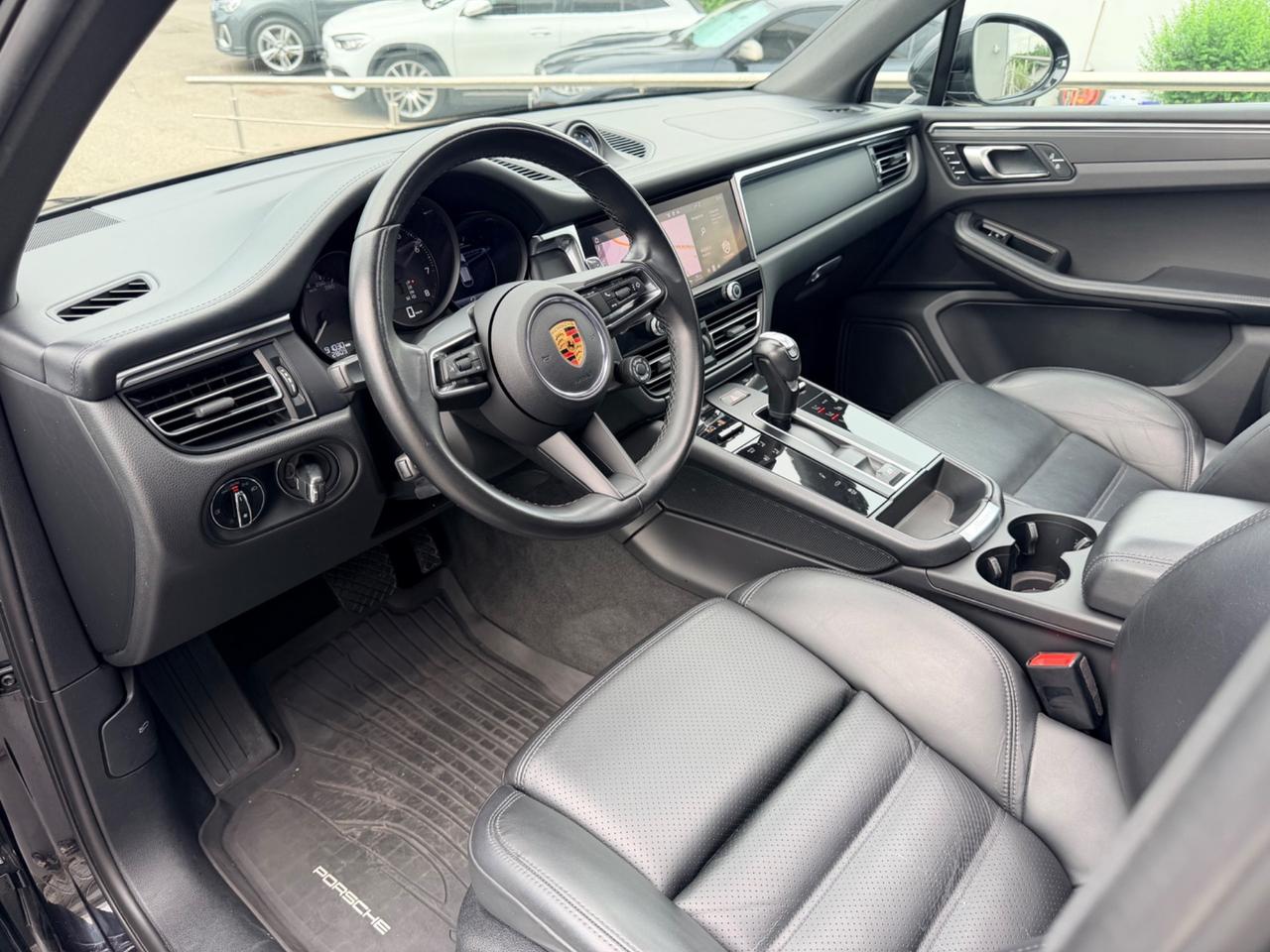 Porsche Macan 2.0 265cv in garanzia