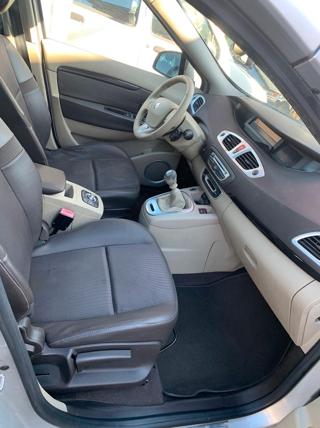 Renault Scenic Scénic X-Mod 2.0 dCi 160CV Luxe, solo 2 proprietari, tetto panoramico apribile