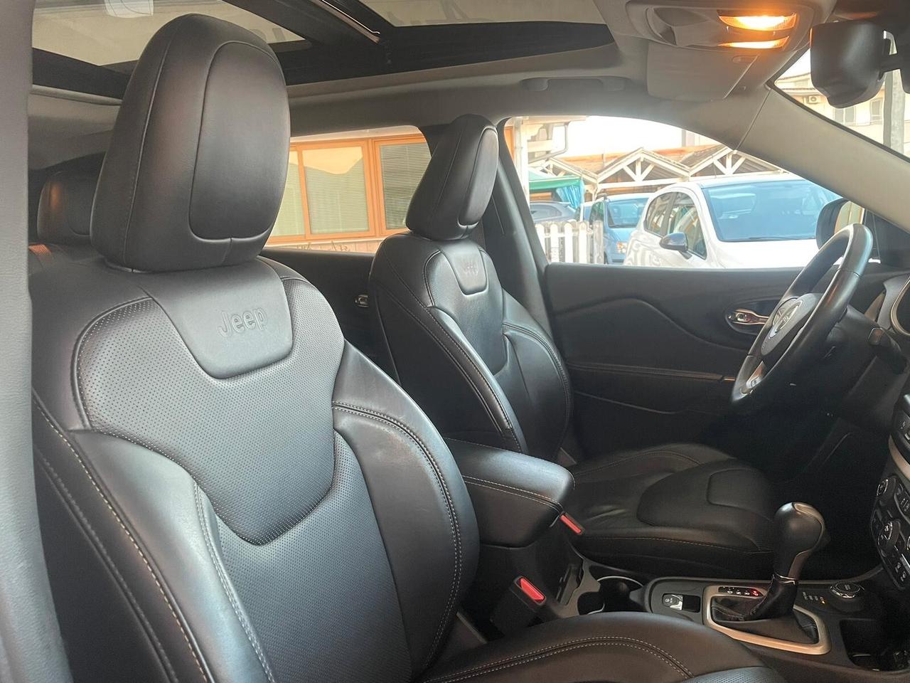 Jeep Cherokee 2.2 Mjt II 4WD Active Drive I Night Eagle