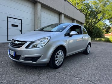 Opel Corsa 1.2 3 porte Club ideale neopatentati
