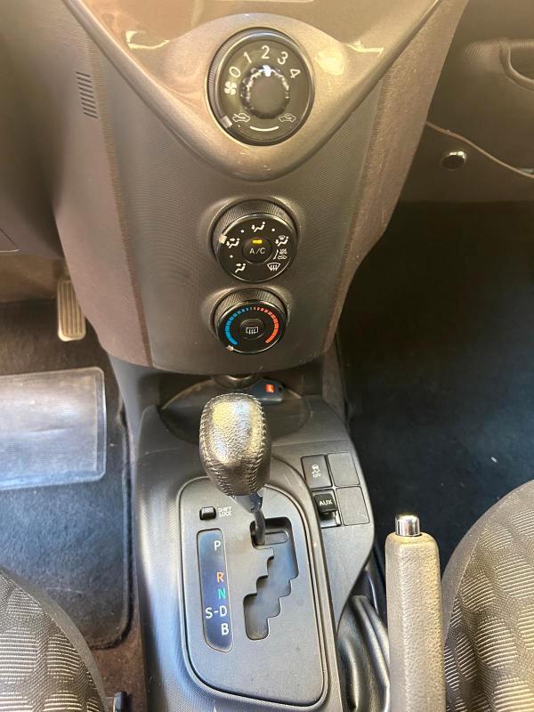 Toyota iQ 1.0 CVT Unipro