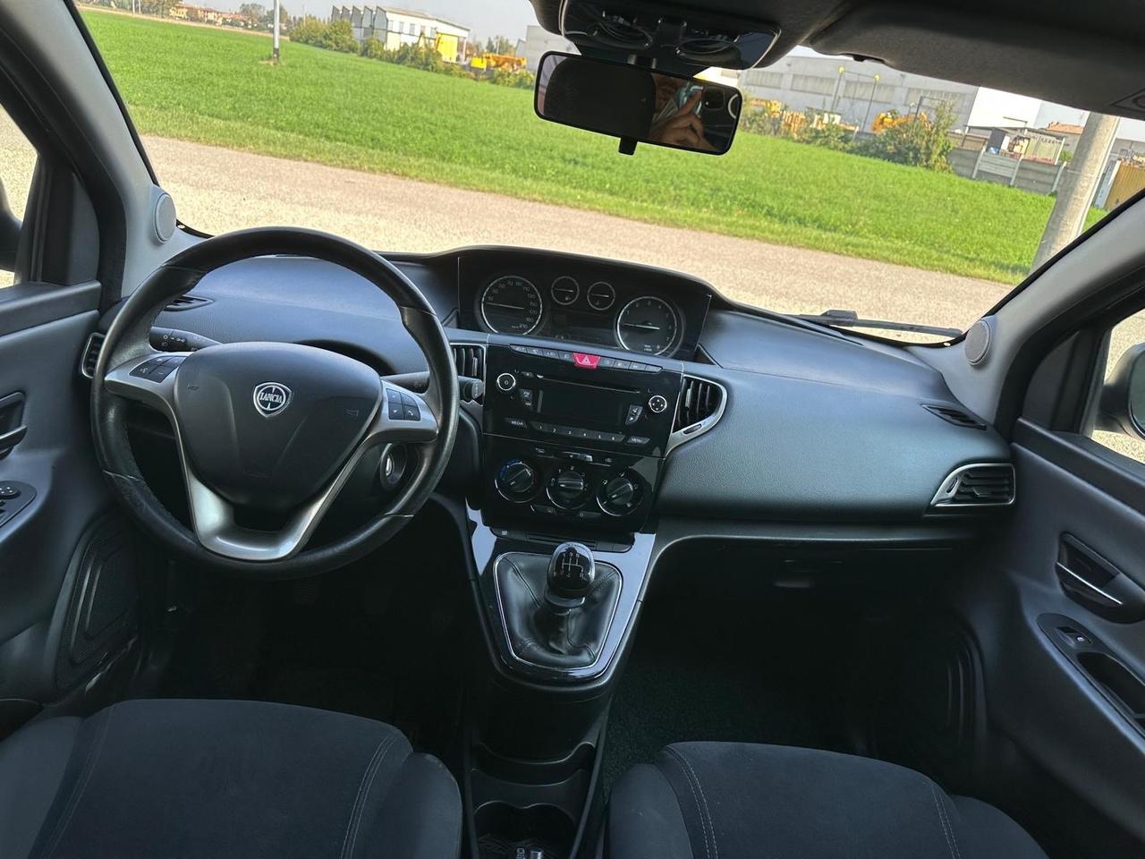 Lancia Ypsilon 0.9 TwinAir 85 CV 5 porte Metano Ecochic Gold