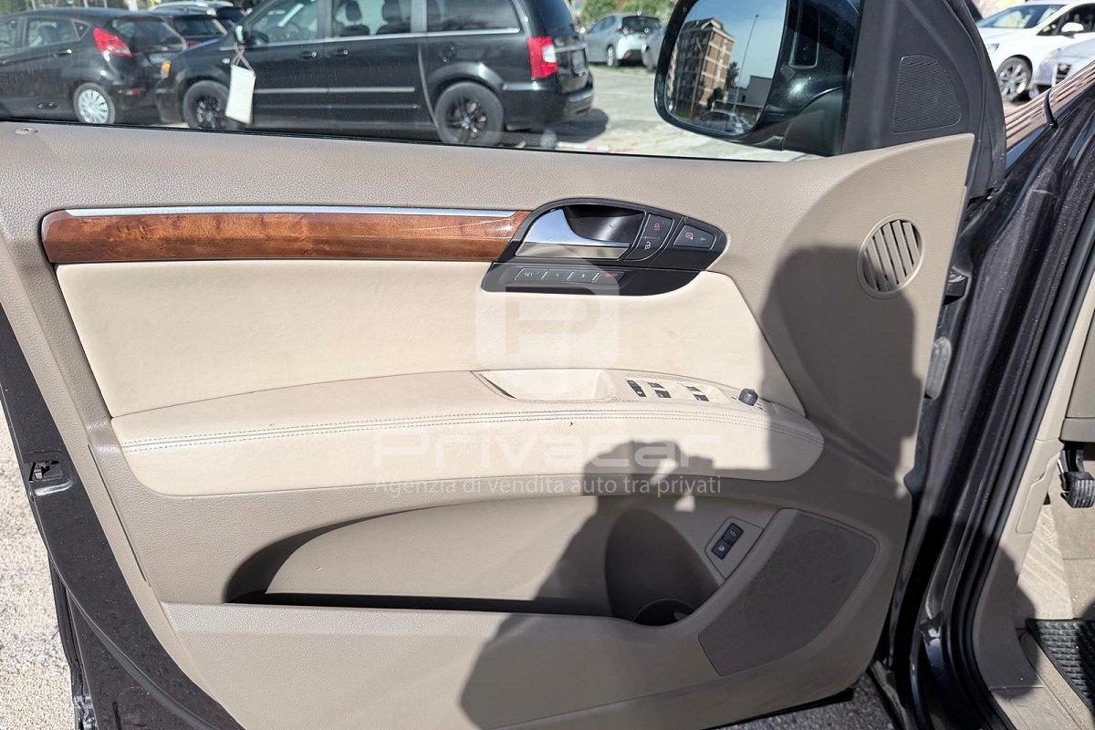 AUDI Q7 3.0 V6 TDI 233CV quattro tiptronic