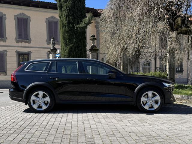 VOLVO V60 Cross Country D4 AWD Geartronic Business Plus