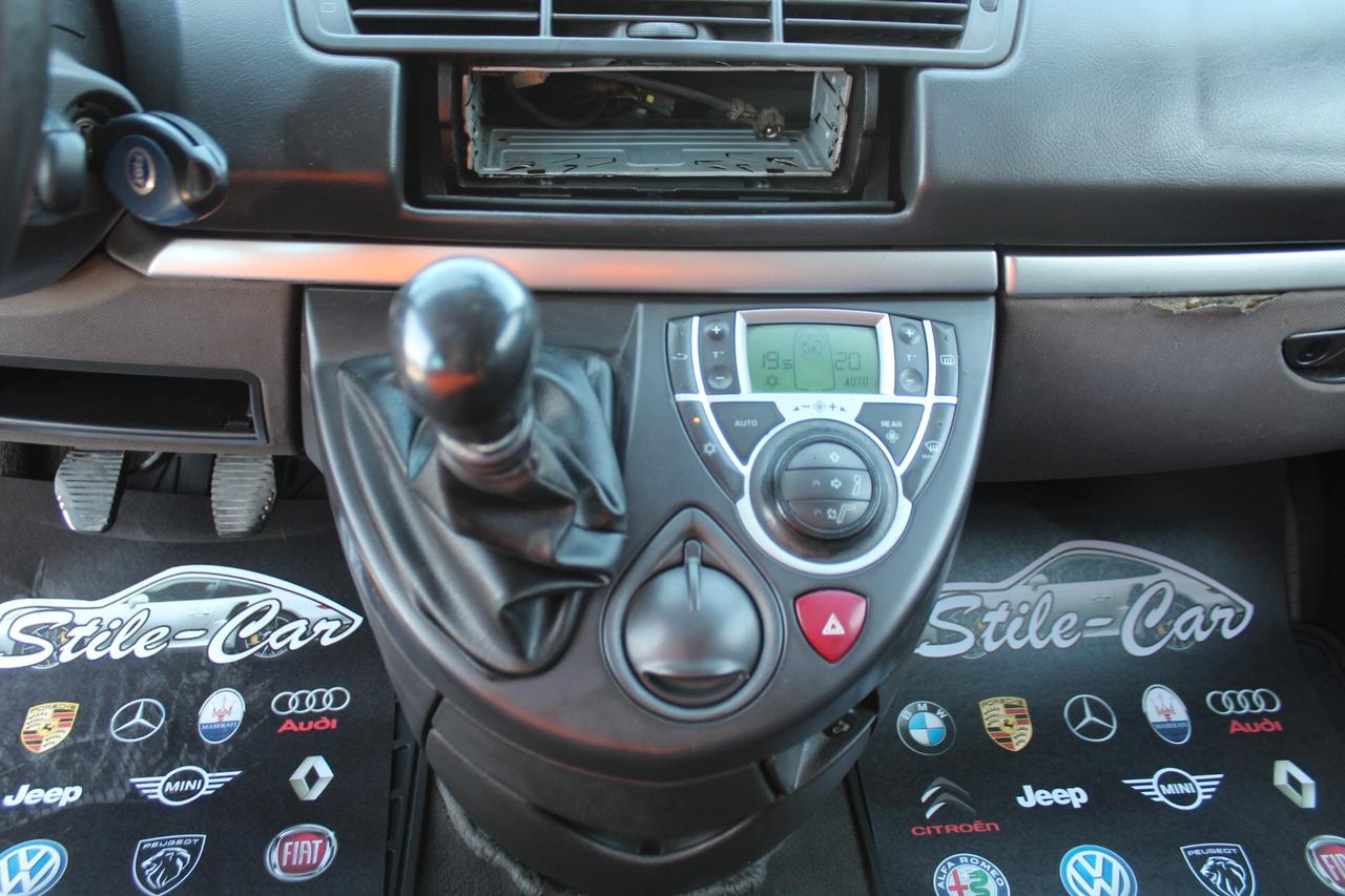 Fiat Ulysse 2.2 JTD Emotion FAP