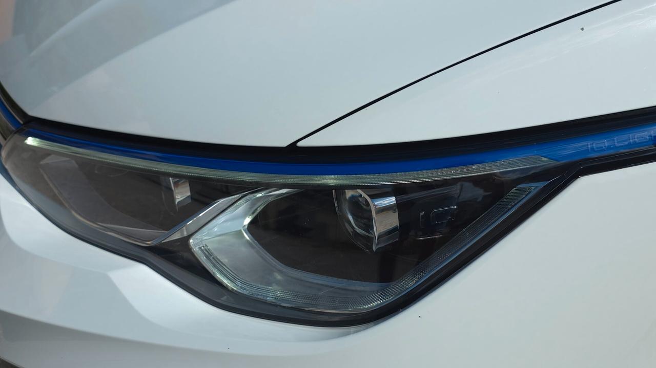 Golf R - 2.0 TSI 320cv - AKRAPOVIC