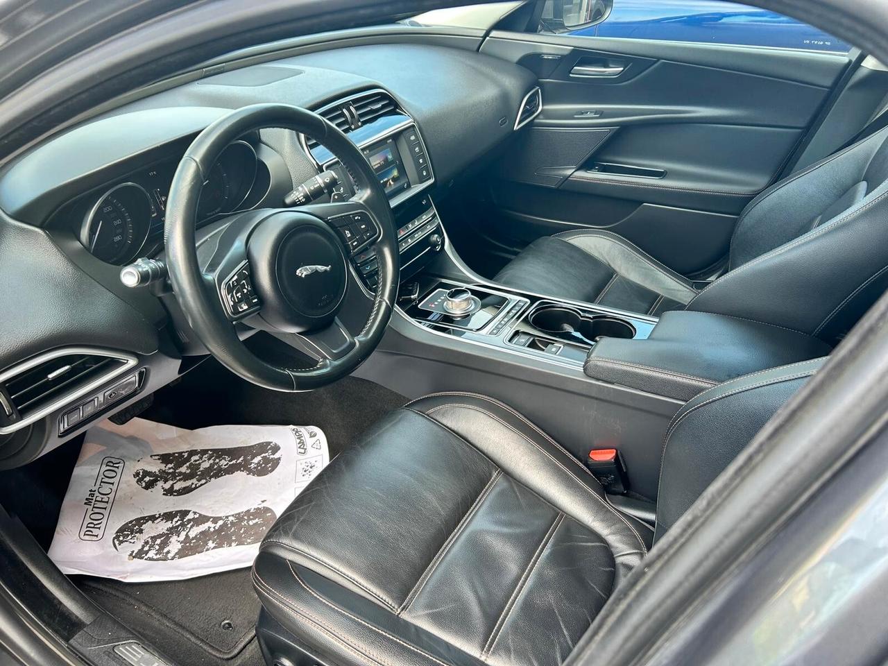 Jaguar XE 2.0 D Turbo aut. Portfolio