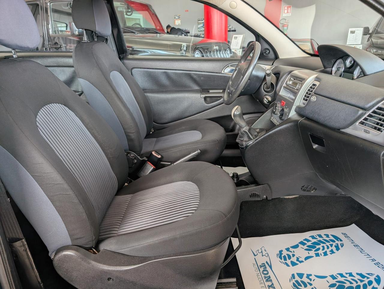 Lancia Ypsilon 1.3 MJT 75 CV