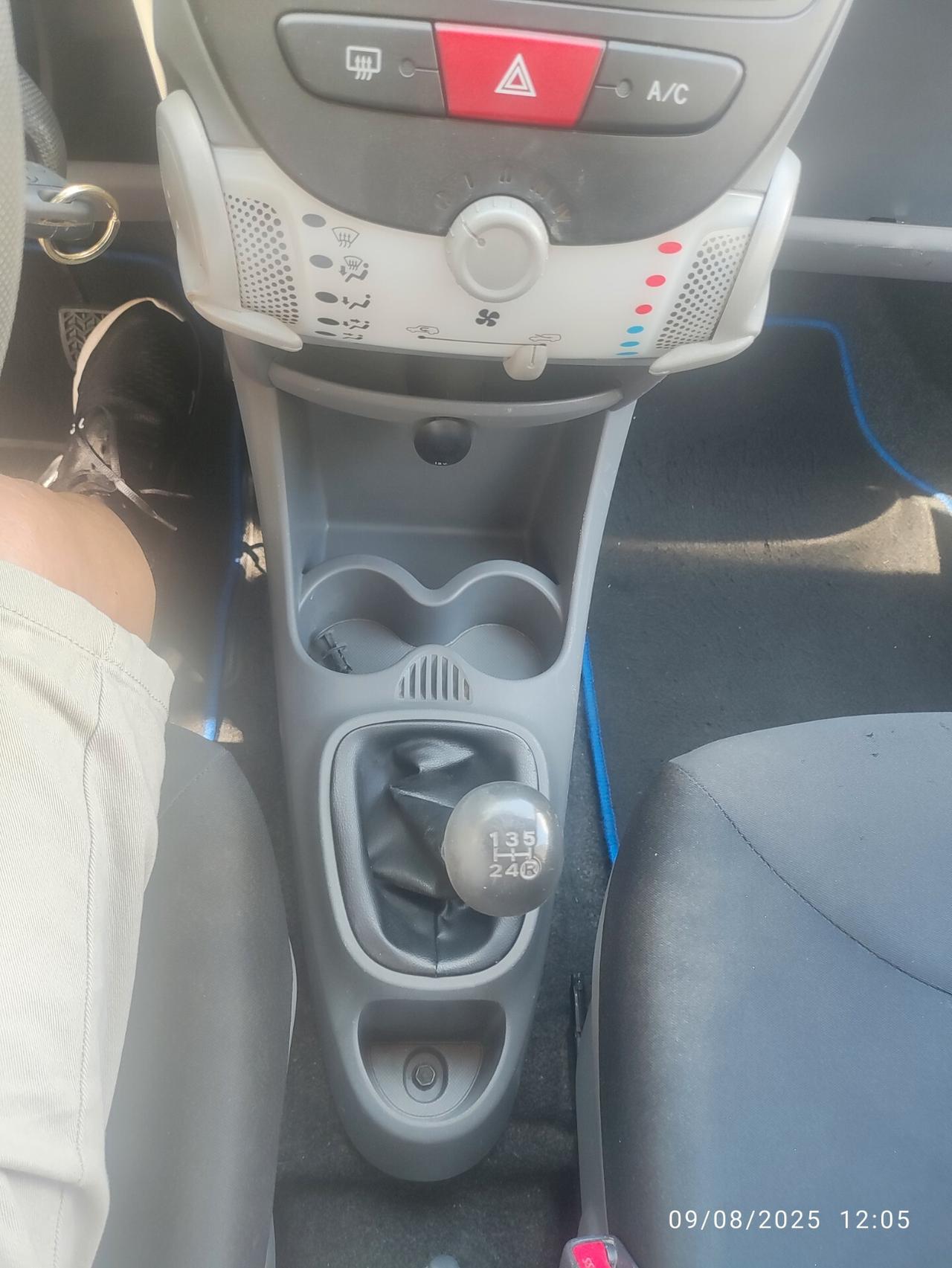 Toyota Aygo 1.0 12V VVT-i 3 porte Lounge Connect