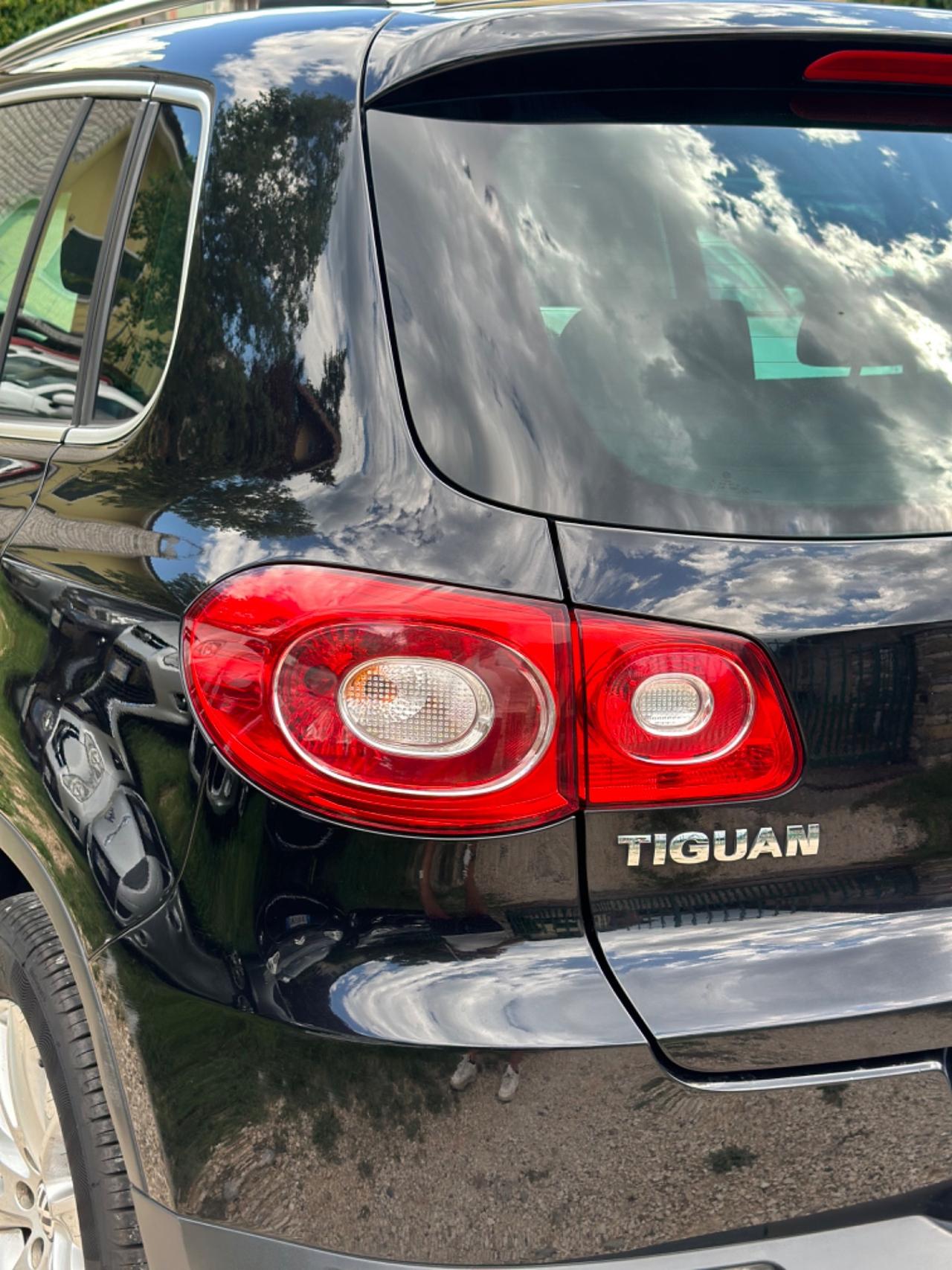 Volkswagen TIGUAN 2.0 TDI DPF 4MOTION DSG SPORT