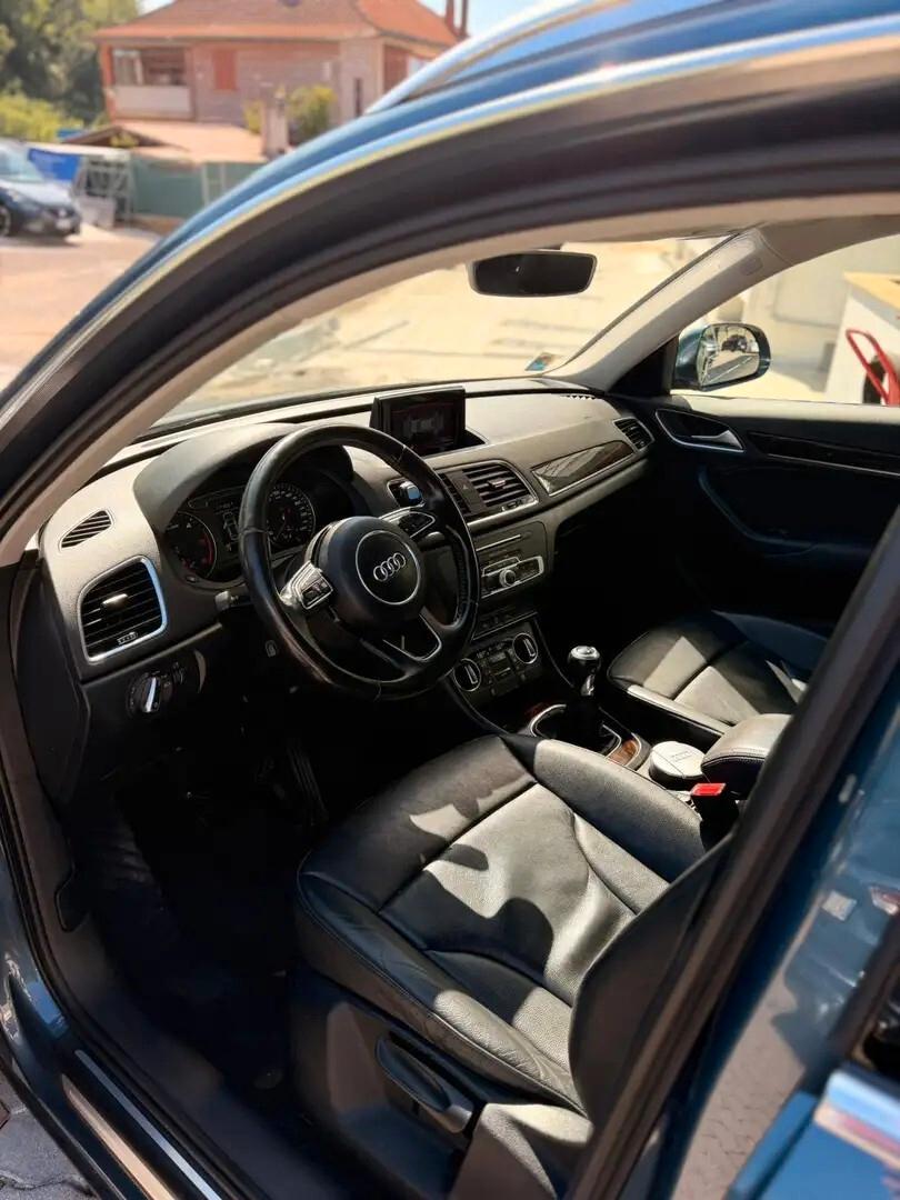 Audi Q3 2.0 TDI 120 CV Business
