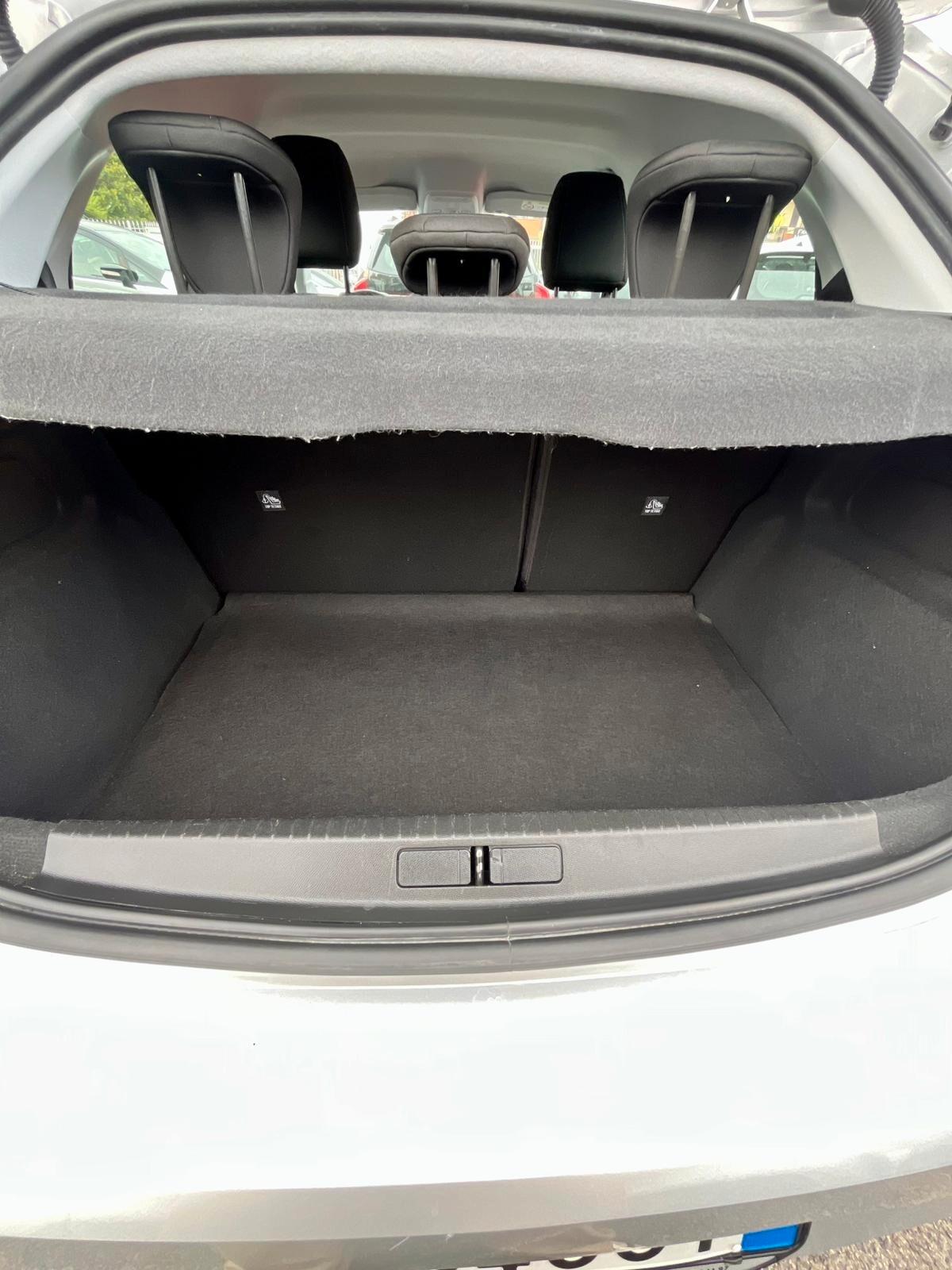 Opel Corsa 1.2 Edition